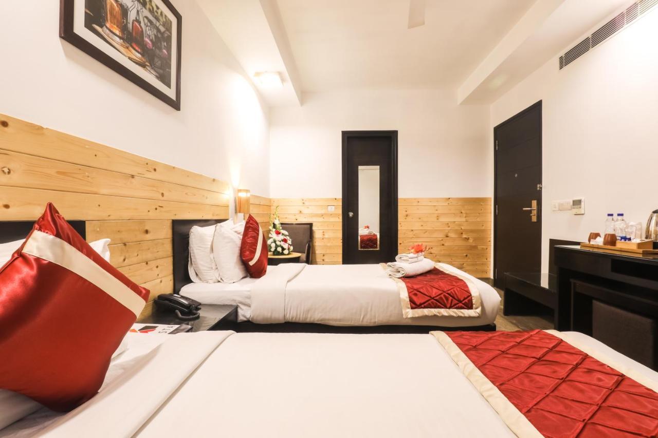 Отель Siesta Basil - Okhla Нью-Дели Экстерьер фото
