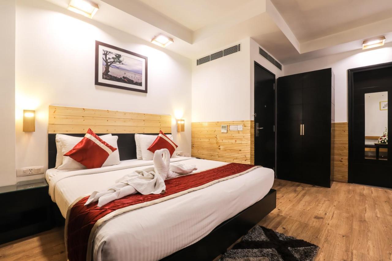 Отель Siesta Basil - Okhla Нью-Дели Экстерьер фото